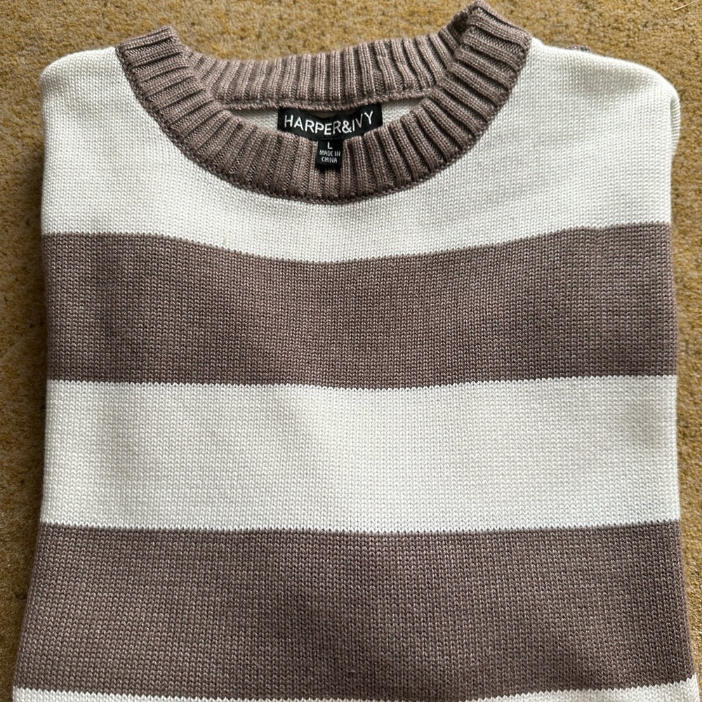 New with tags Women’s (large) sweater